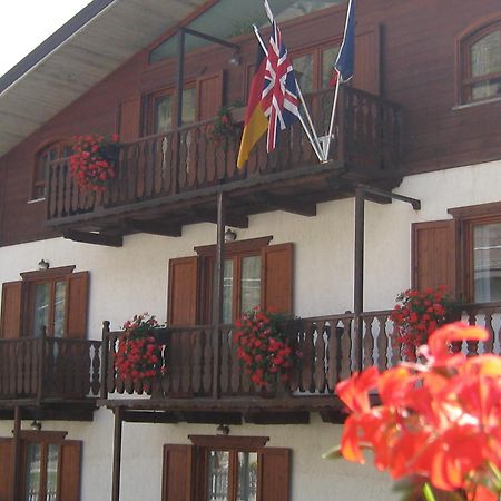 Hotel Villa Plinia Pragelato Dış mekan fotoğraf