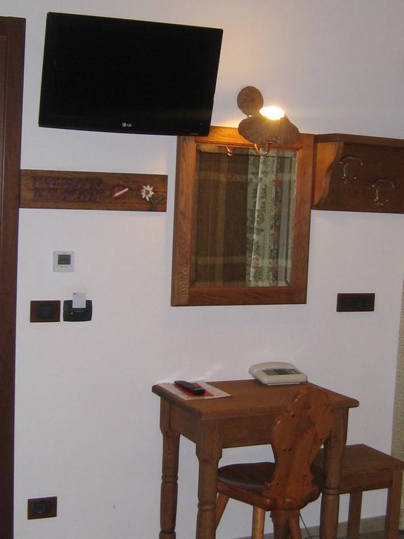 Hotel Villa Plinia Pragelato Oda fotoğraf