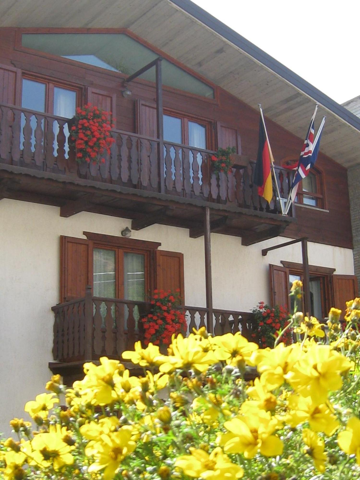 Hotel Villa Plinia Pragelato Dış mekan fotoğraf