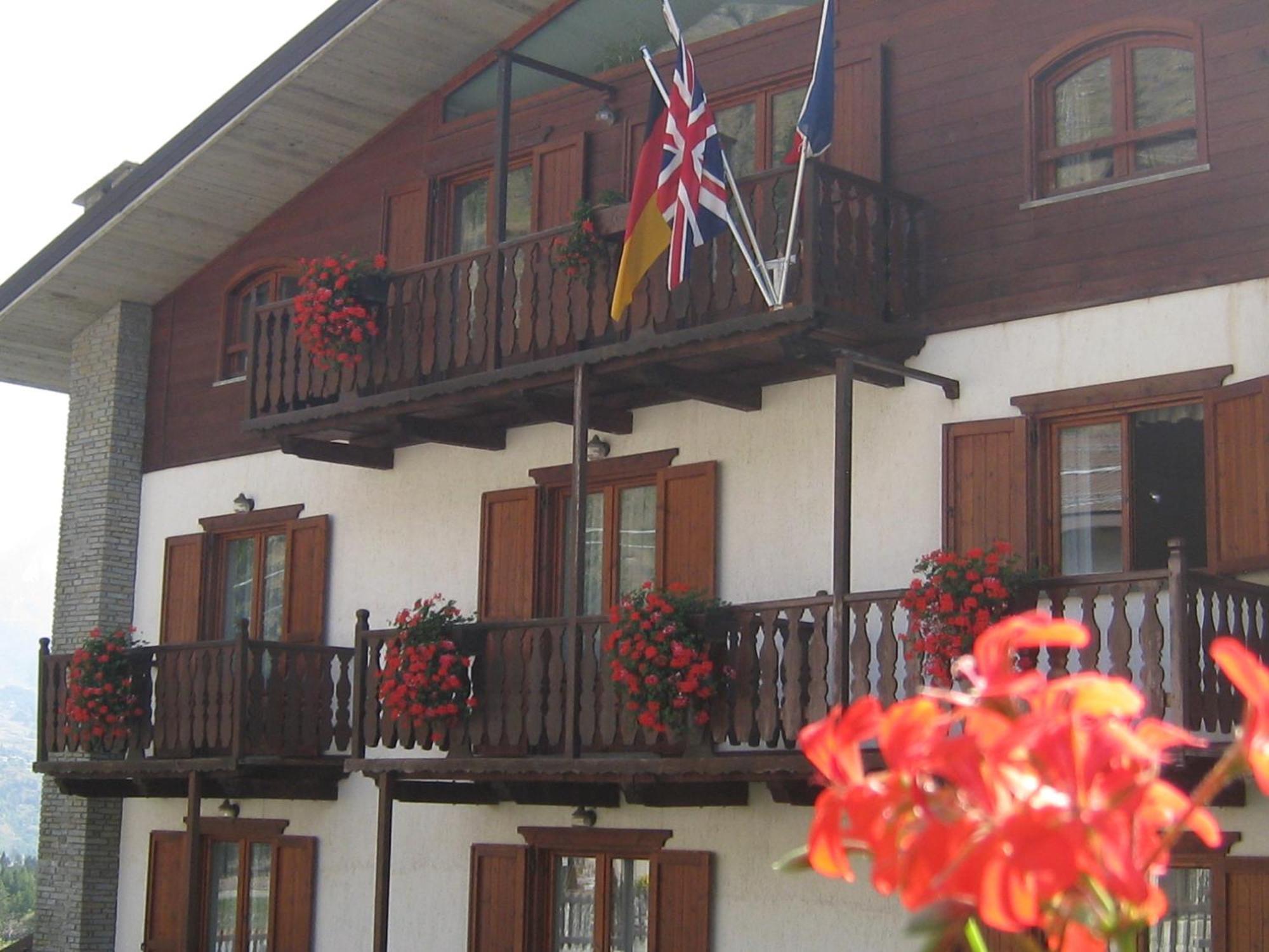 Hotel Villa Plinia Pragelato Dış mekan fotoğraf